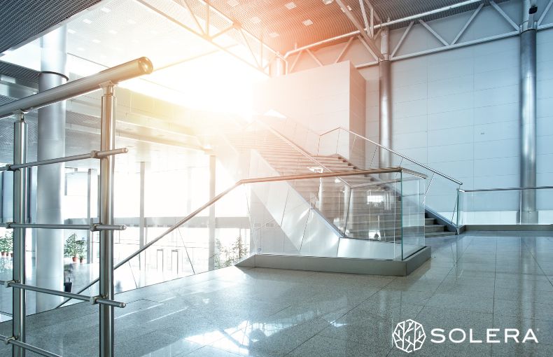 6. 京都・四条烏丸駅直結。通いやすさが「継続」という最大の壁を壊す